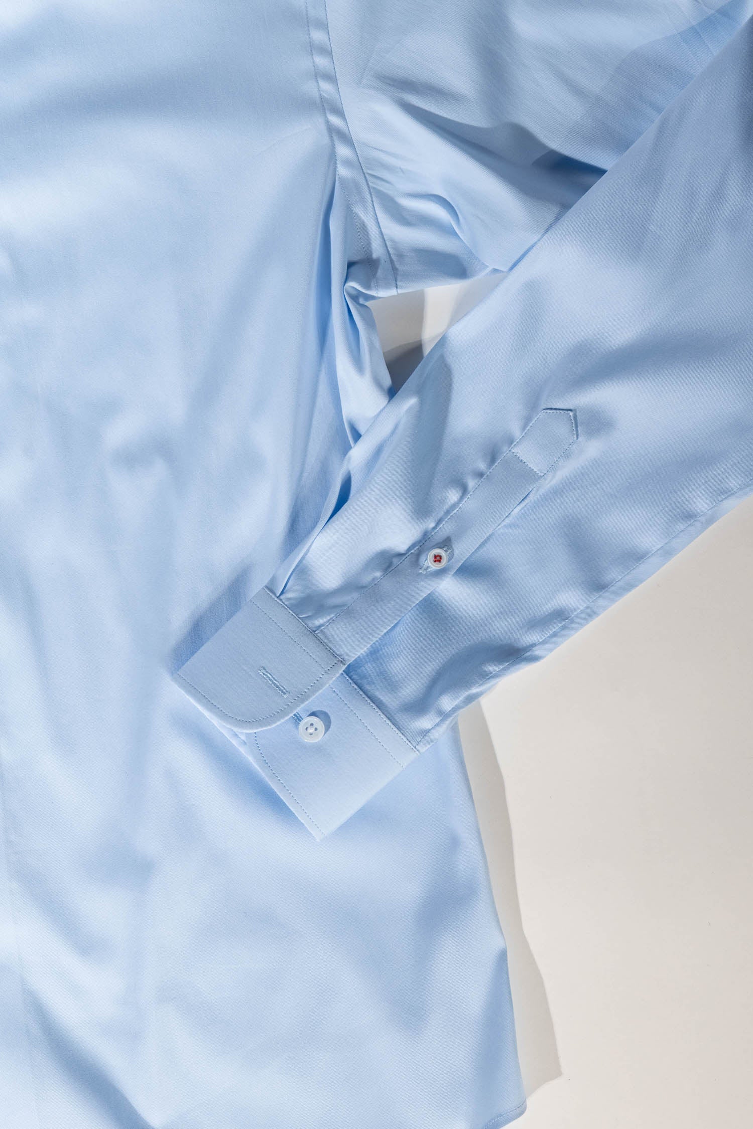 Light blue shirt with a collar and buttons -  Osman abdul razak menswear